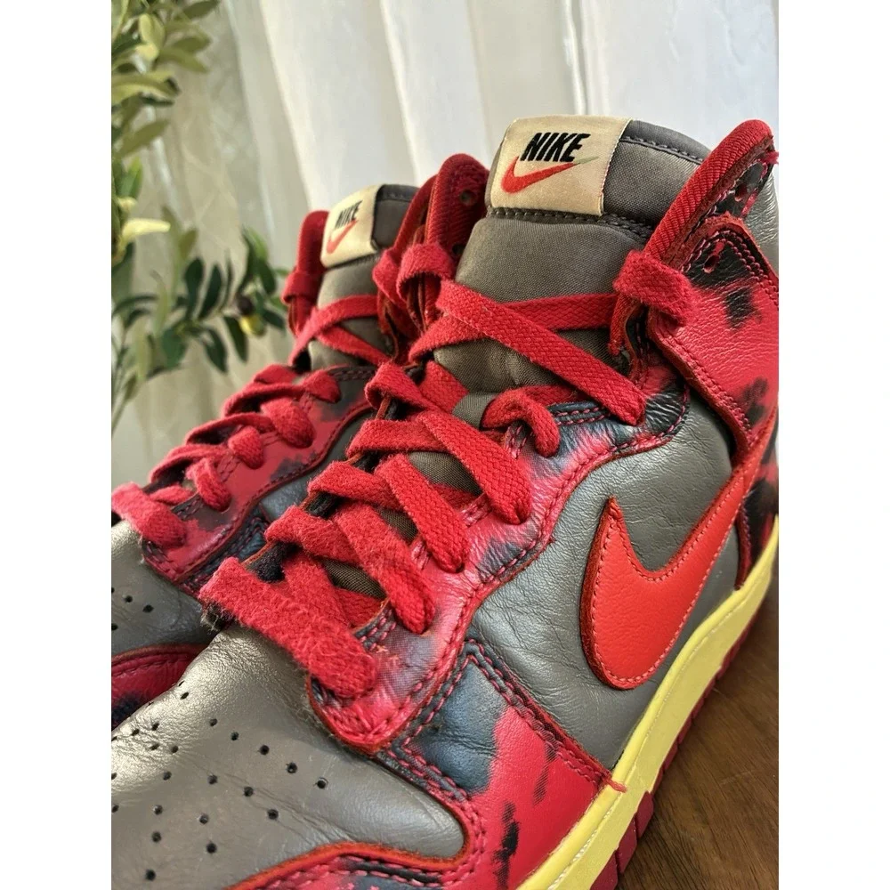 Men's 1985 Nike Red Acid Dunks‎ High Top Size 7 Red/Black /Gray /Yellow - Picture 2 of 11